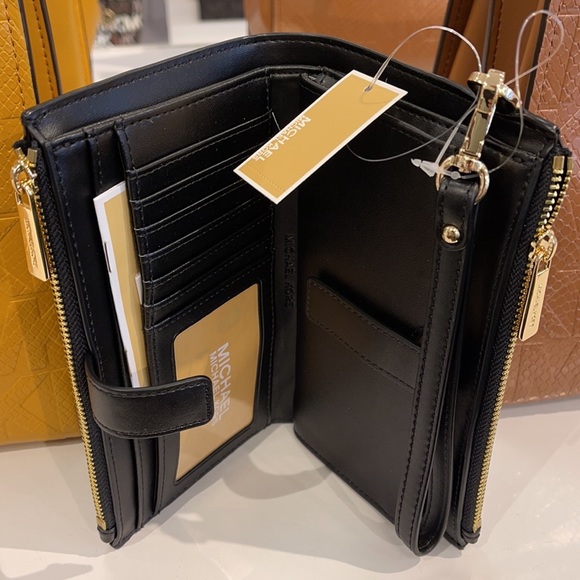 MICHAEL KORS LARGE DOUBLE ZIP WRISTLET WALLET BLK - Picture 11 of 16